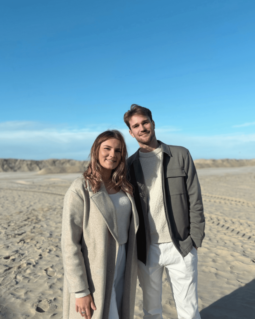 Laure et Nathan sur la plage